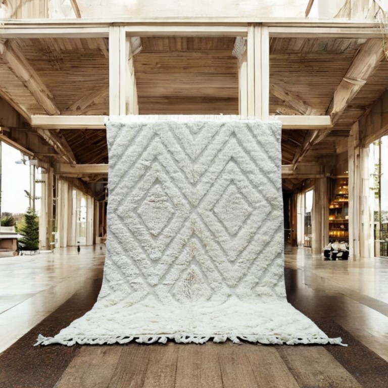 White-luxury-wool-mountain-carpet