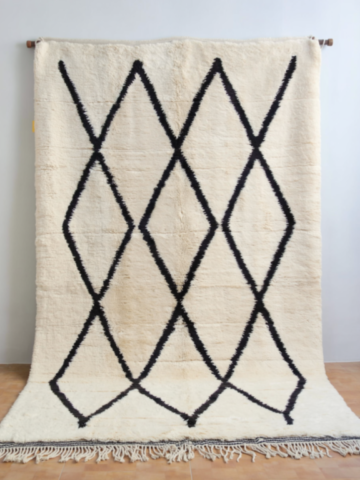 15-Black diamond Berber rug, Beni Ouarain or Mrirt quality 15-Black diamond Berber rug, Beni Ouarain or Mrirt quality
