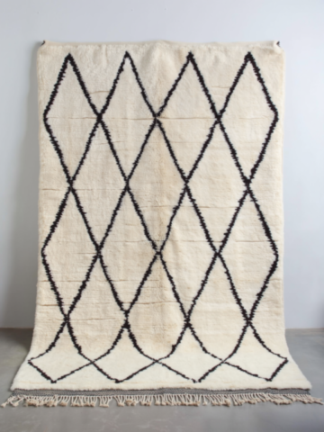 9-Black diamond Berber rug, Beni Ouarain or Mrirt quality 9-Black diamond Berber rug, Beni Ouarain or Mrirt quality