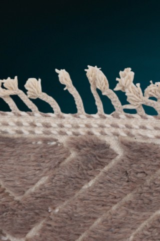 franges-tapis-berbere-marron-clair